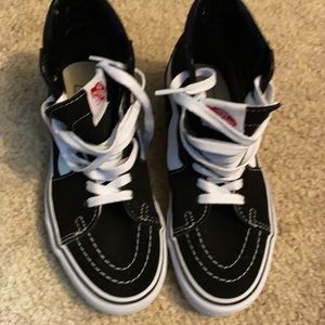Like new vans high top sneakers